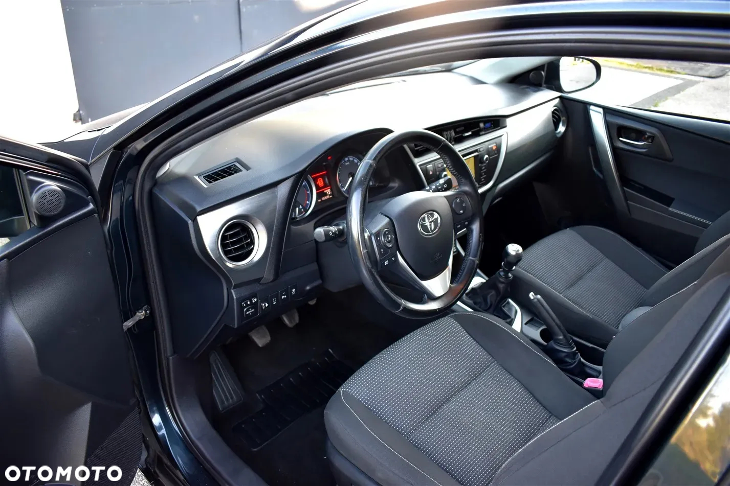 Toyota Auris 1.6 Sprint - 10