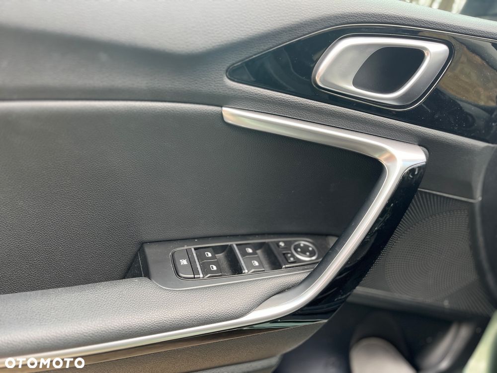 Kia Ceed 1.5 T-GDI L DCT - 12