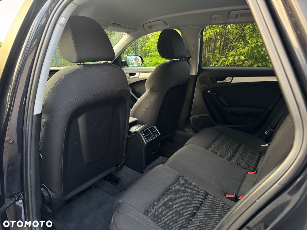 Audi A4 Avant 2.0 TDI DPF S line Sportpaket - 31