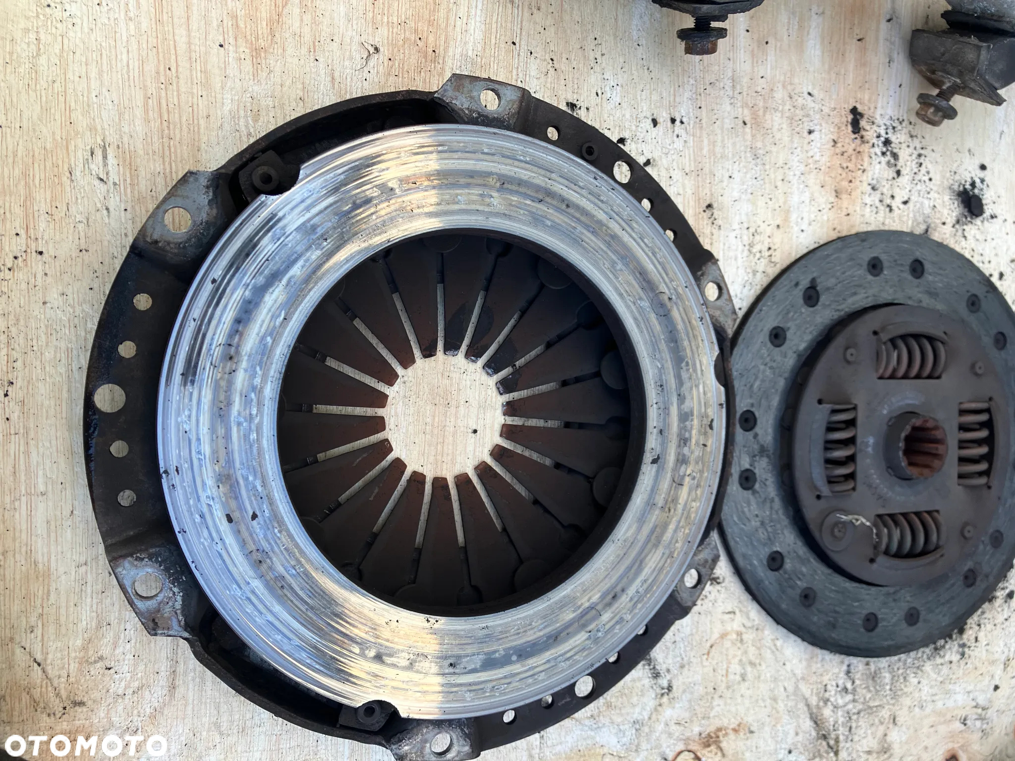 SKRZYNIA SPRZEGŁO BMW E34 M50 JEDNOMAS SZTYWNE KOŁO ZAMACHOWE M50 B20 B25 WYBIERAK ŁAPA SKRZYNI WAŁ PRZEKŁADKA AUTOMATU 1221934 1139036 1221676 - 11