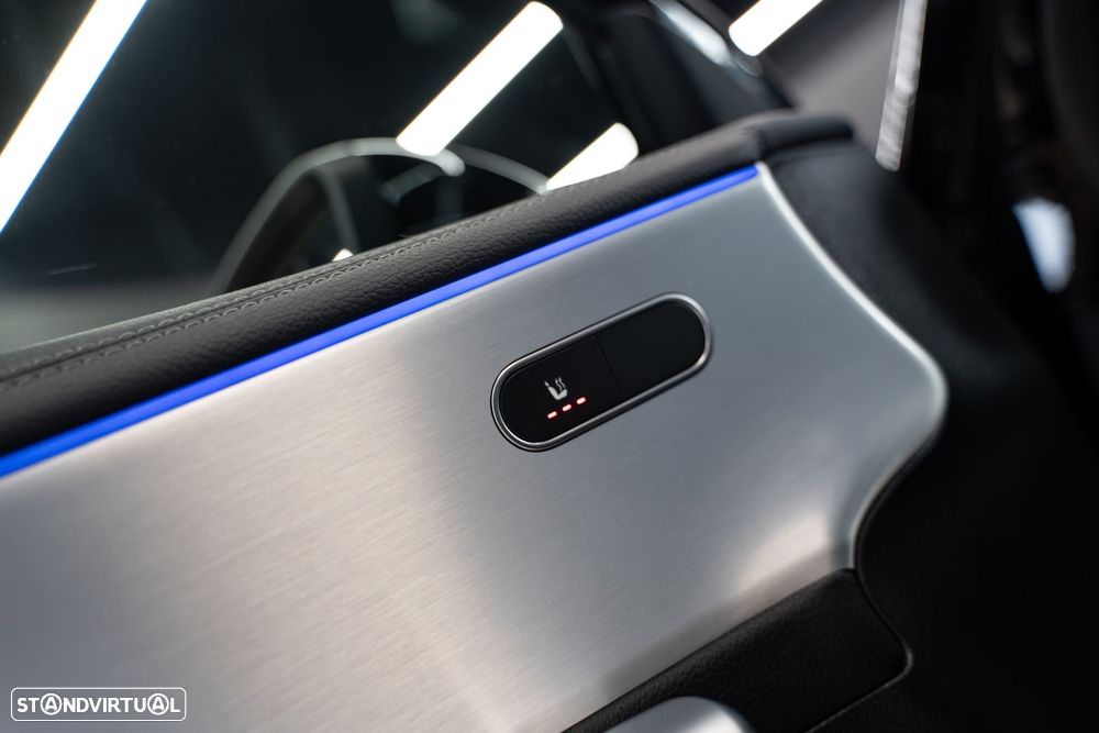 Mercedes-Benz A 250 e AMG Line - 20