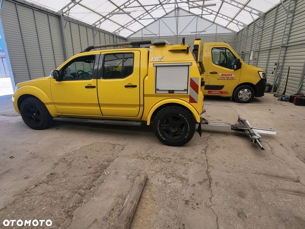 Nissan Navara TBZ - 2