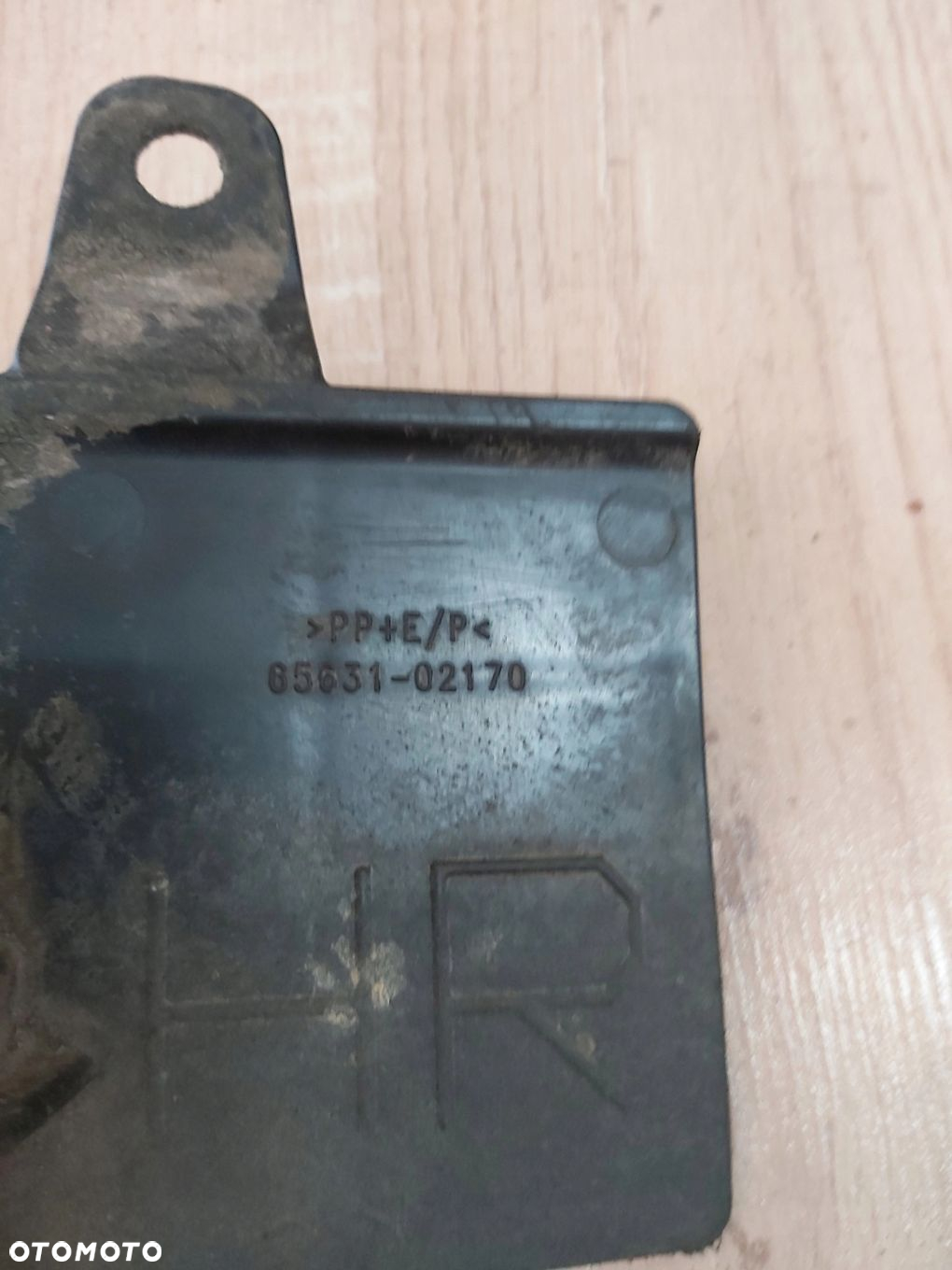 Toyota Auris I zakończenie progu chlapacz osłona PRAWA tył - 3