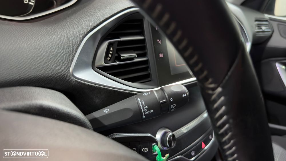 Peugeot 308 130 e-THP Stop & Start Allure - 18