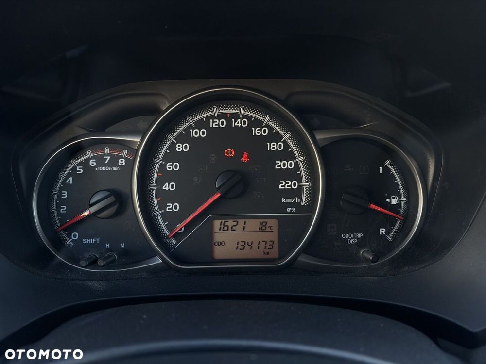 Toyota Yaris 1.0 Active EU6 - 21