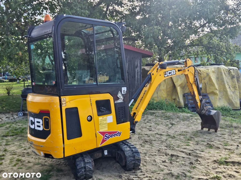 JCB 15 C-1