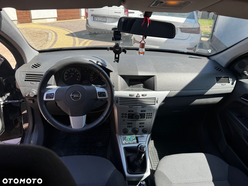 Opel Astra 1.4 - 7