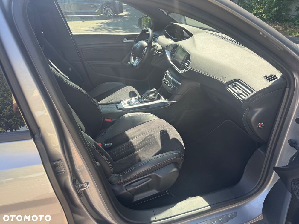 Peugeot 308 1.6 PureTech GPF GT S&S EAT8 - 10