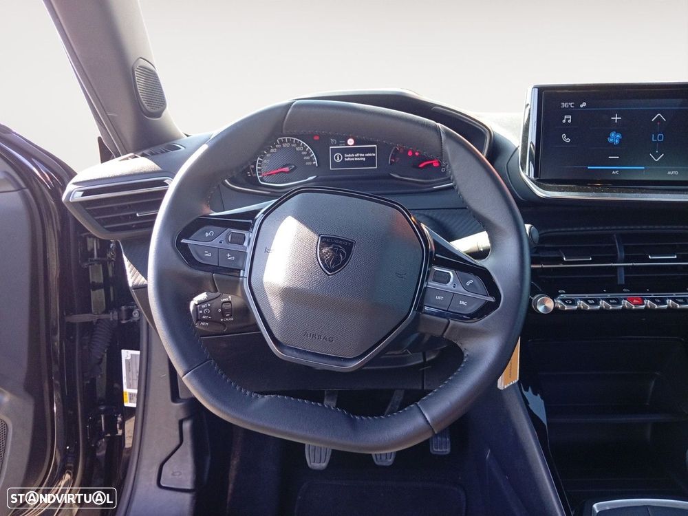 Peugeot 2008 1.2 PureTech Style - 12