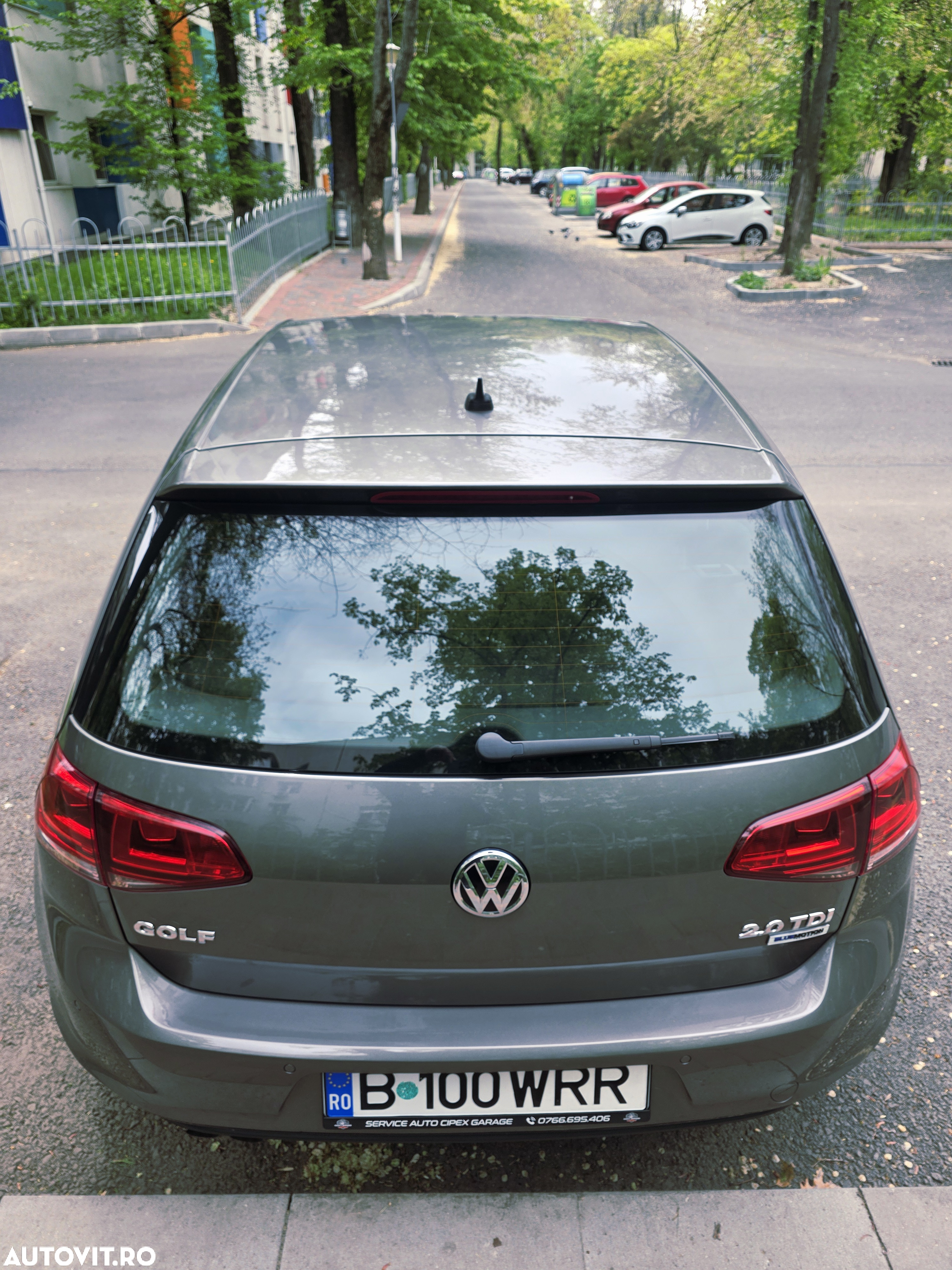 Volkswagen Golf 2.0 TDI DPF BMT DSG Comfortline - 10