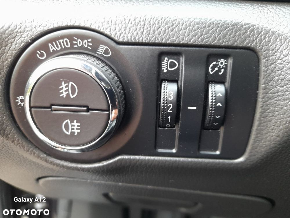 Chevrolet Cruze 1.4 T LTZ - 22
