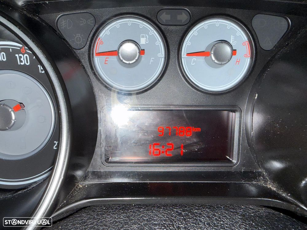 Fiat Punto 1.2 Lounge Start&Stop - 8
