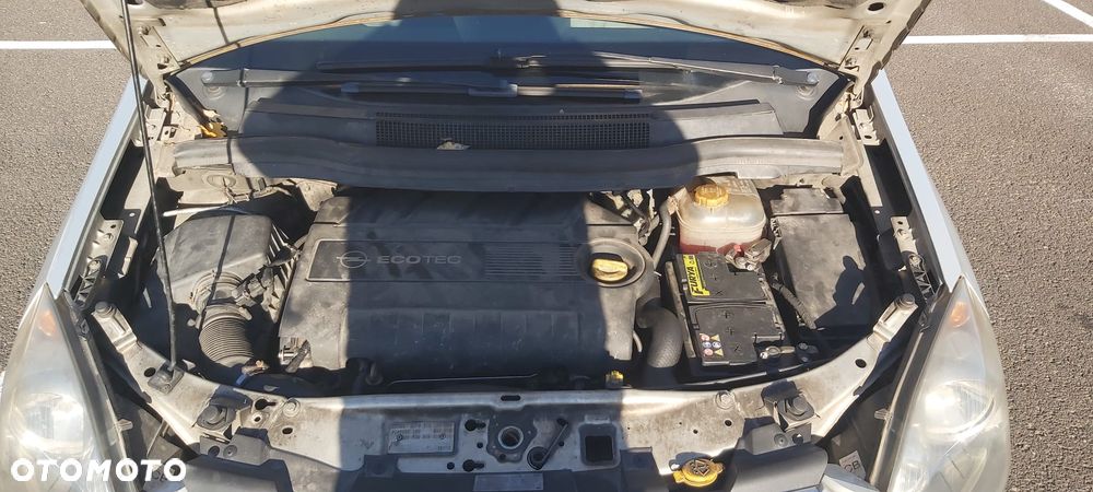 Opel Zafira - 12
