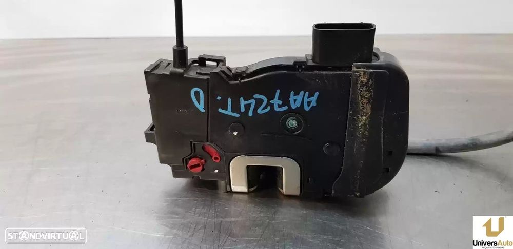 FECHADURA PORTA TRASEIRA DIREITA KIA SPORTAGE 2011 -814203U000 - 2