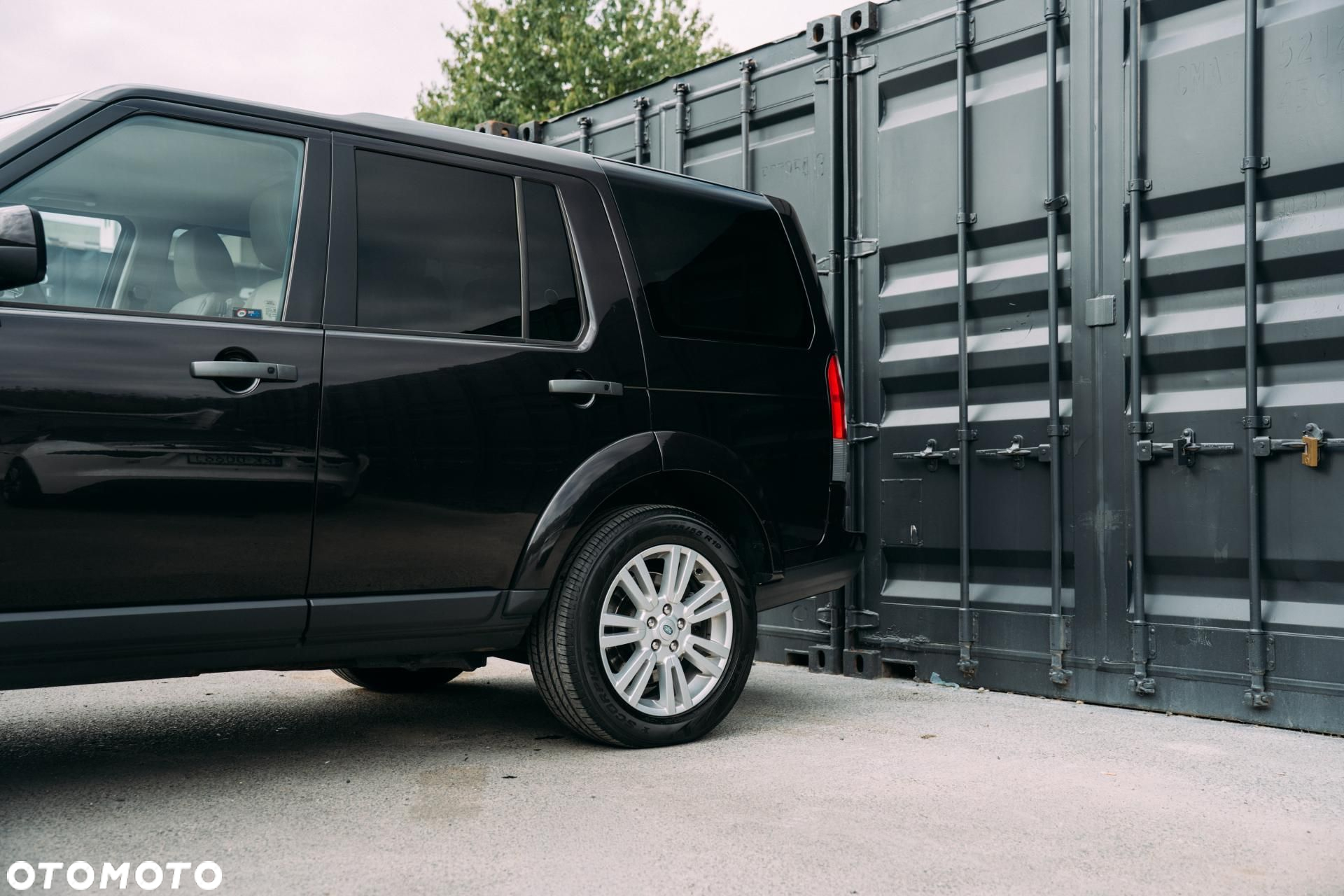 Land Rover Discovery - 25