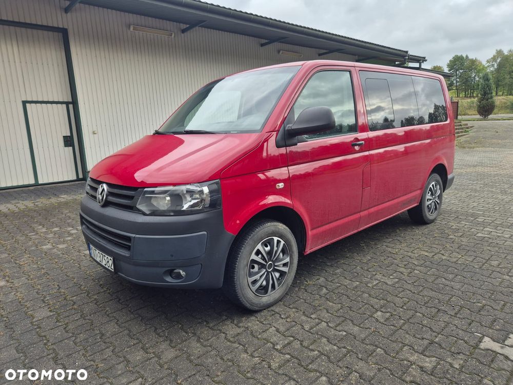 Volkswagen Caravelle - 2
