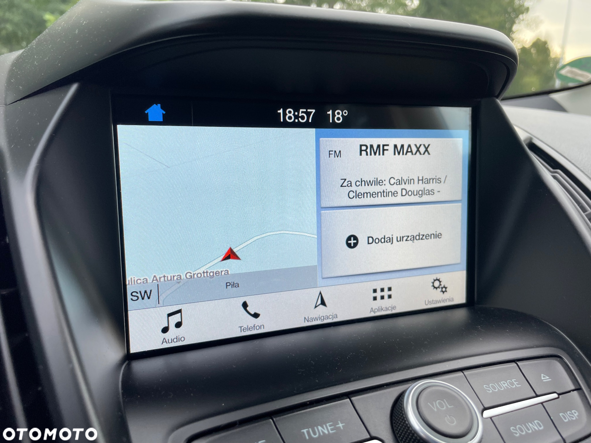 Ford Kuga 1.5 EcoBoost 2x4 Titanium - 30