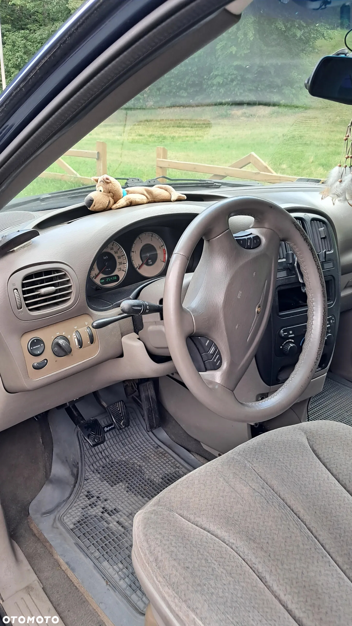 Chrysler Voyager 2.5L CRD SE - 12