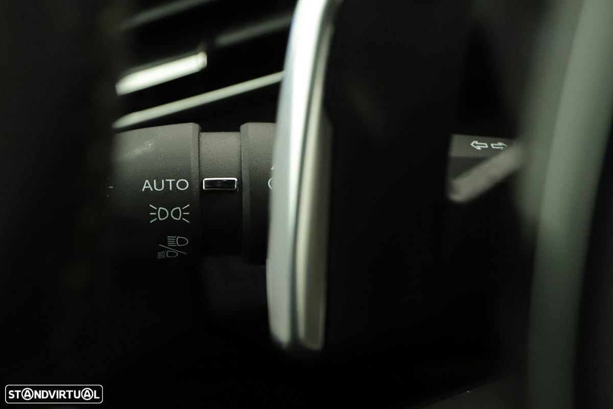 Peugeot 3008 1.2 PureTech GT EAT8 - 17