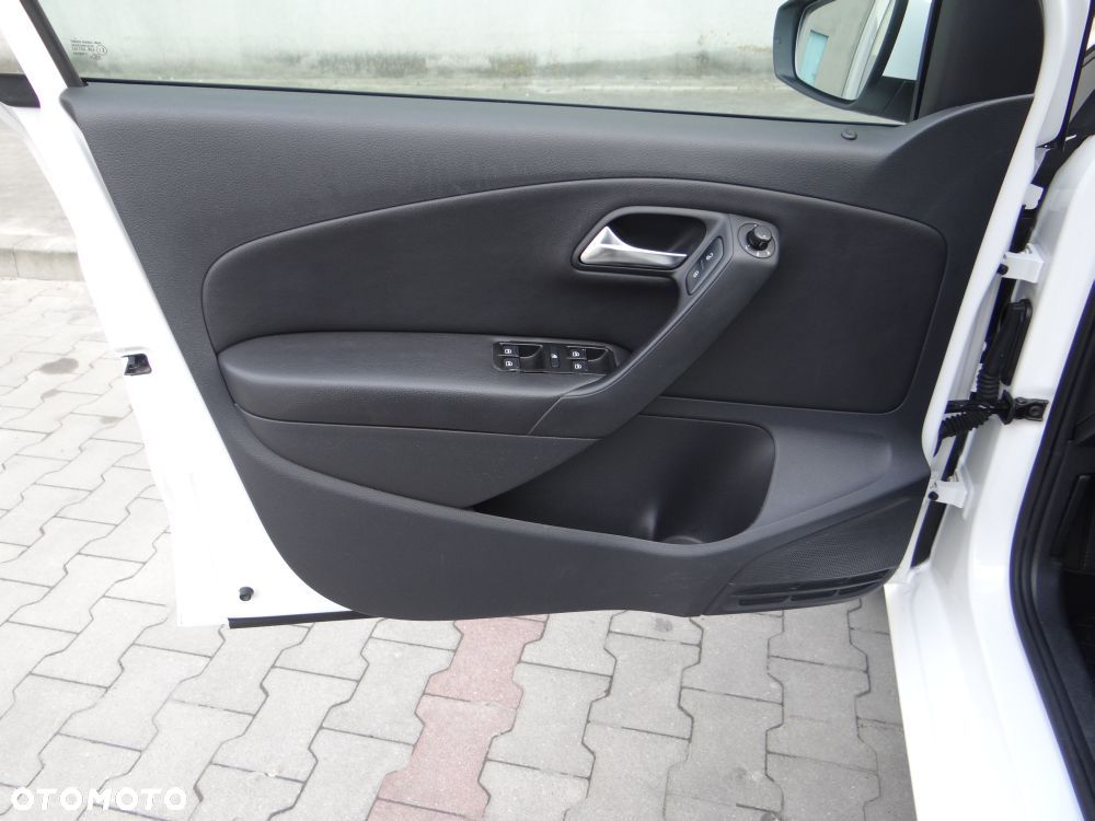 Volkswagen Polo - 31