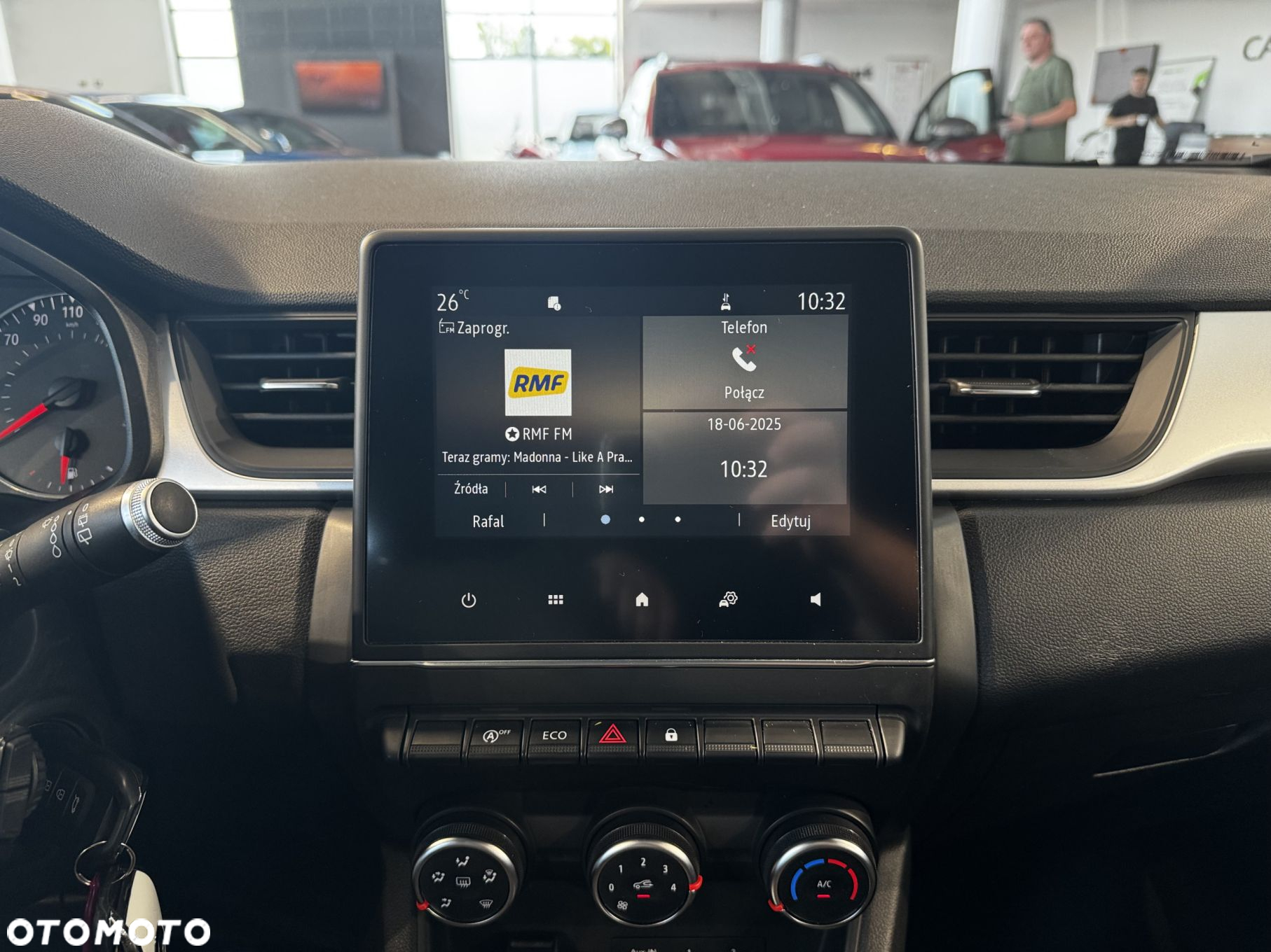 Renault Captur - 24