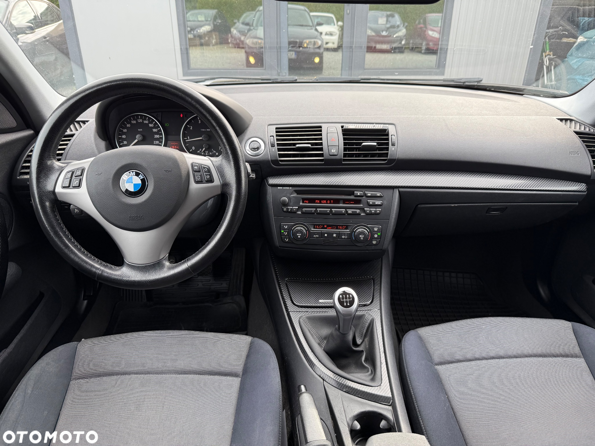BMW Seria 1 118i - 11