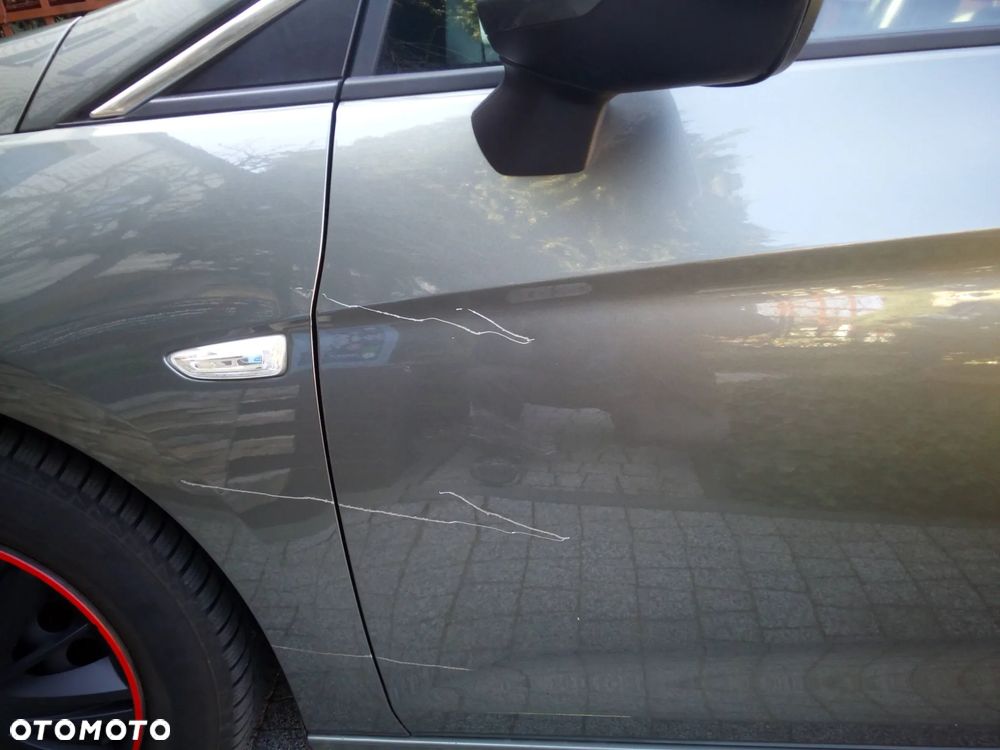 Opel Astra 1.4 T Dynamic - 24