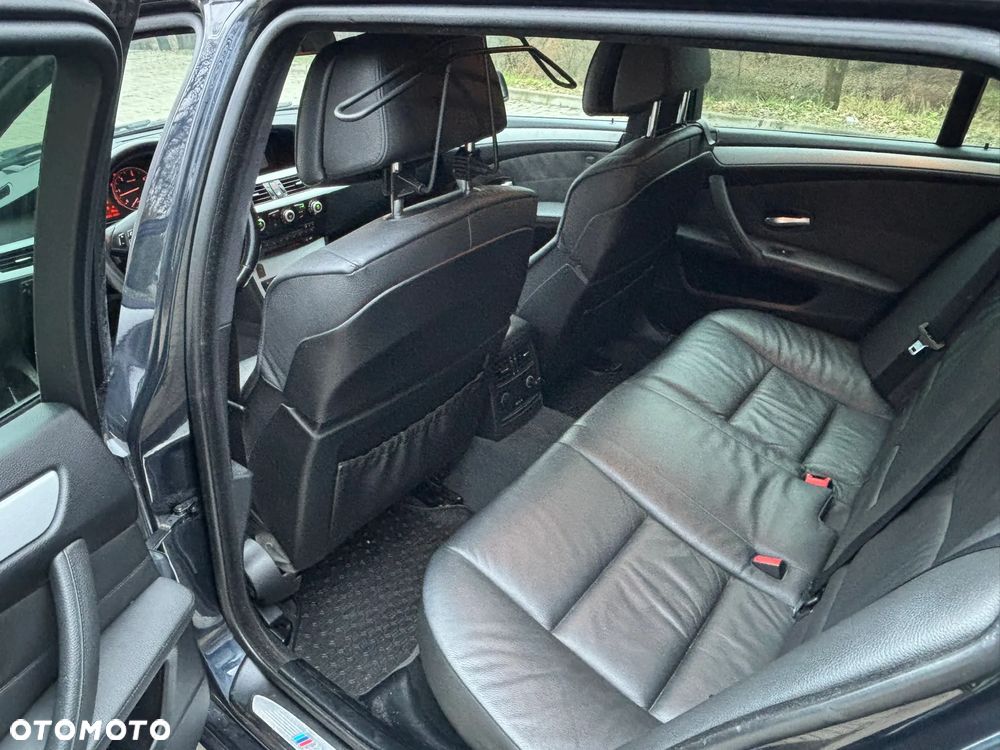 BMW Seria 5 530d - 24