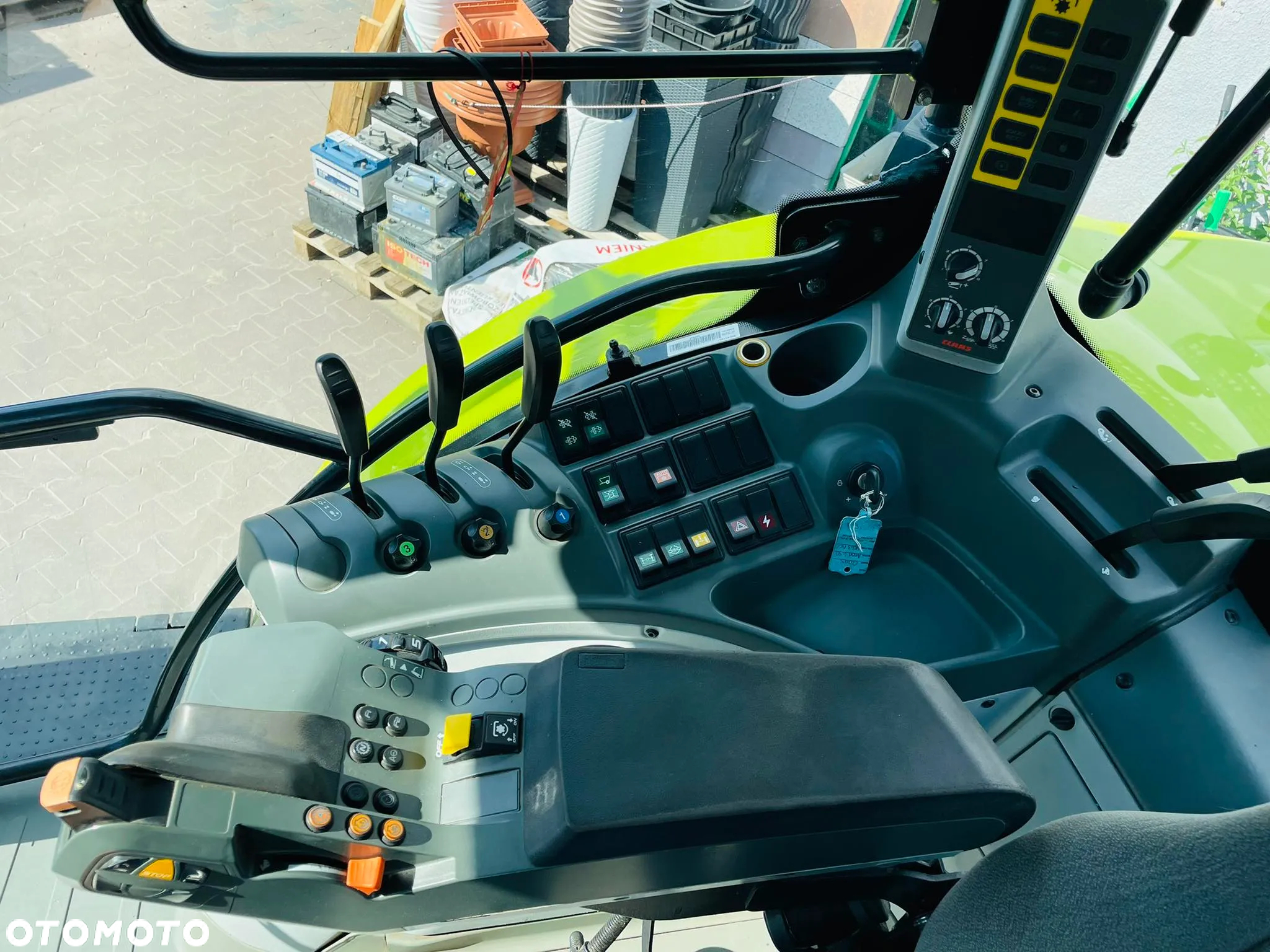Claas Arion 620 - 7