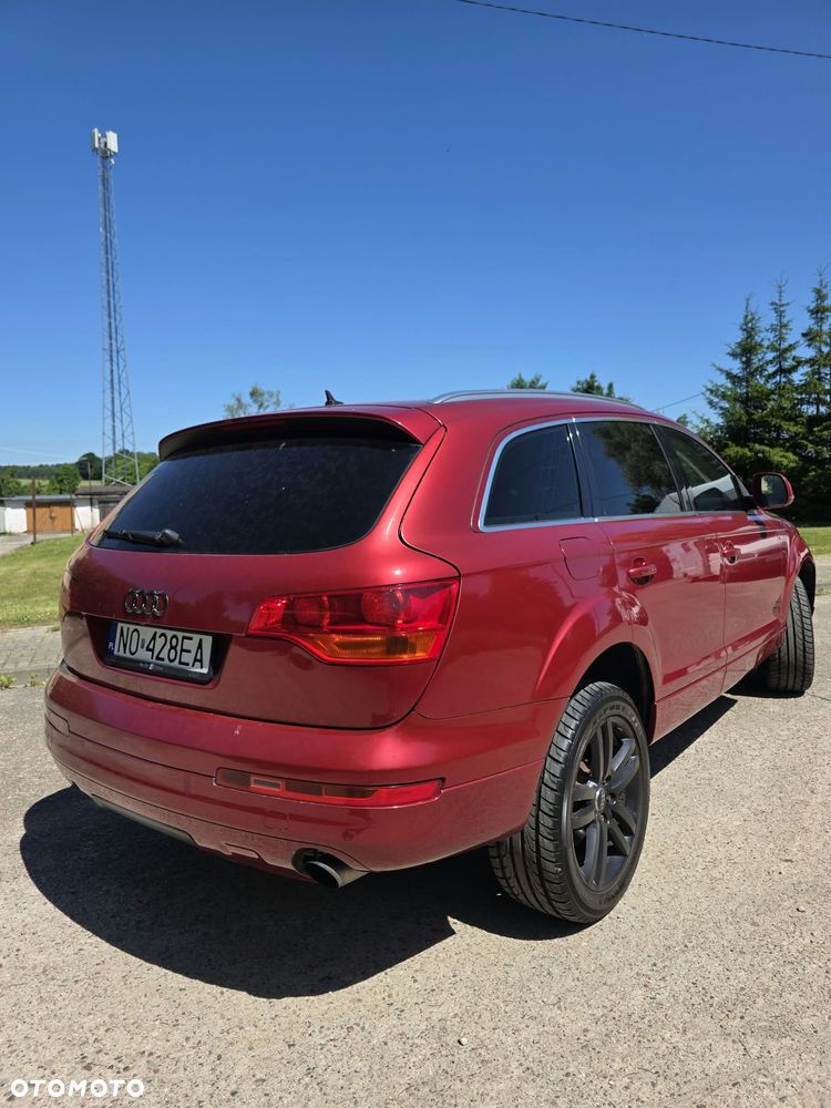 Audi Q7 2006 photo 4