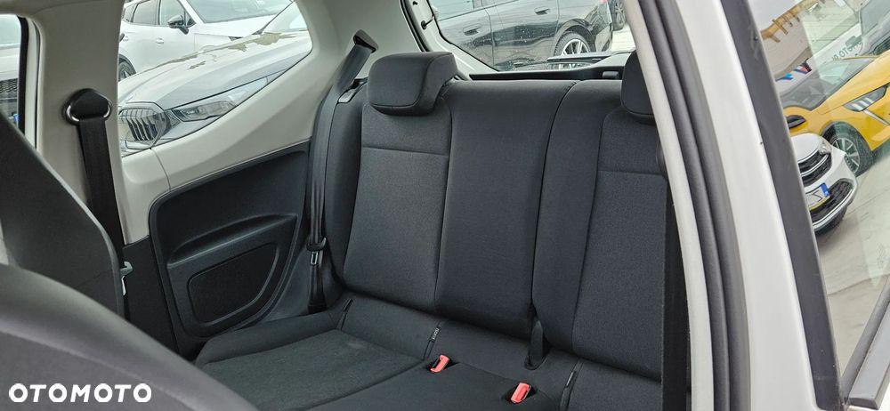 Volkswagen up! 1.0 Beats - 14