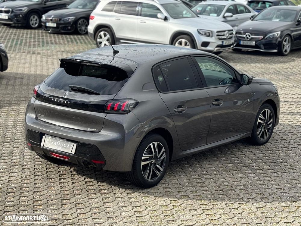 Peugeot 208 1.2 PureTech Allure EAT8 - 5