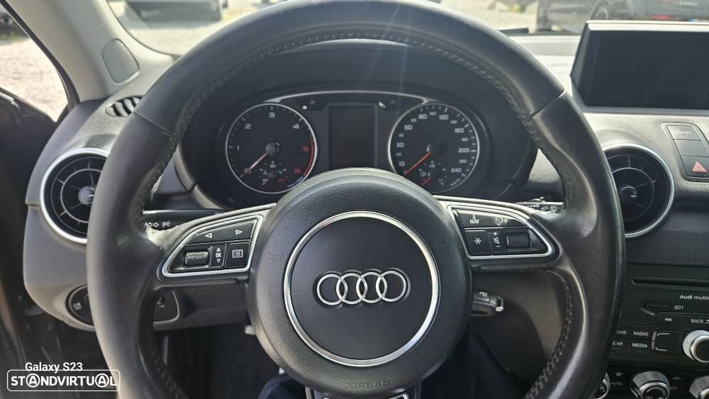 Audi A1 Sportback 1.6 TDI Attraction - 10