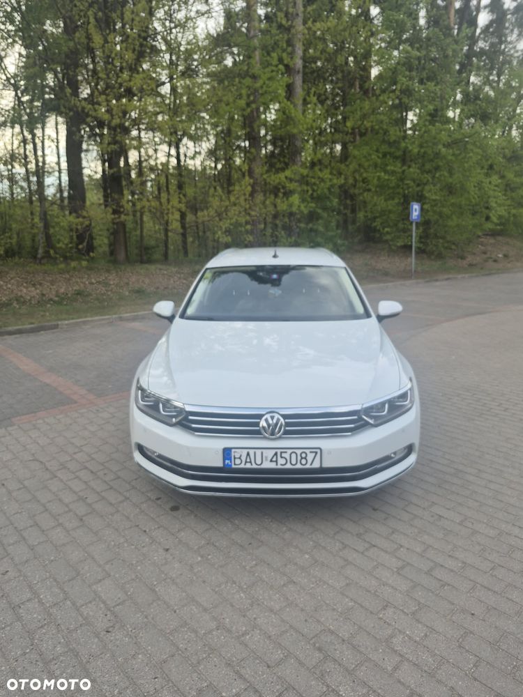 Volkswagen Passat 2.0 TDI (BlueMotion Technology) Highline - 15
