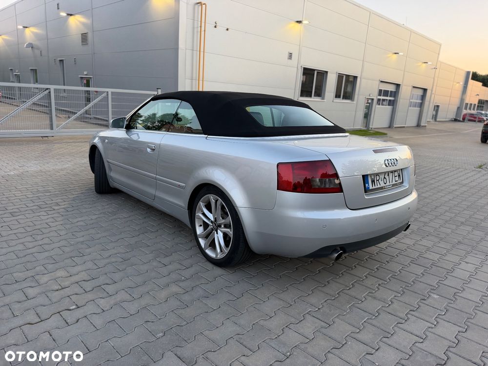 Audi A4 Cabrio 3 - 28
