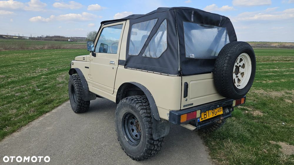 Suzuki Samurai - 4