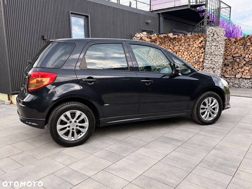 Suzuki SX4 - 4