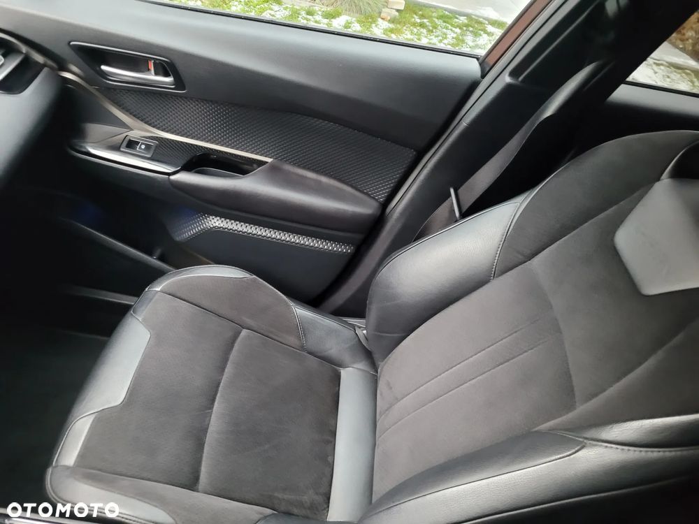 Toyota C-HR Style Selection - 13