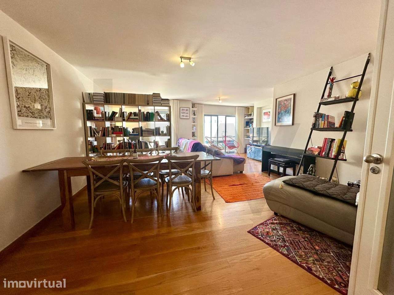 Apartamento T3 | 135 m2 de área bruta privativa | 2 lugares de garagem - Grande imagem: 4/28
