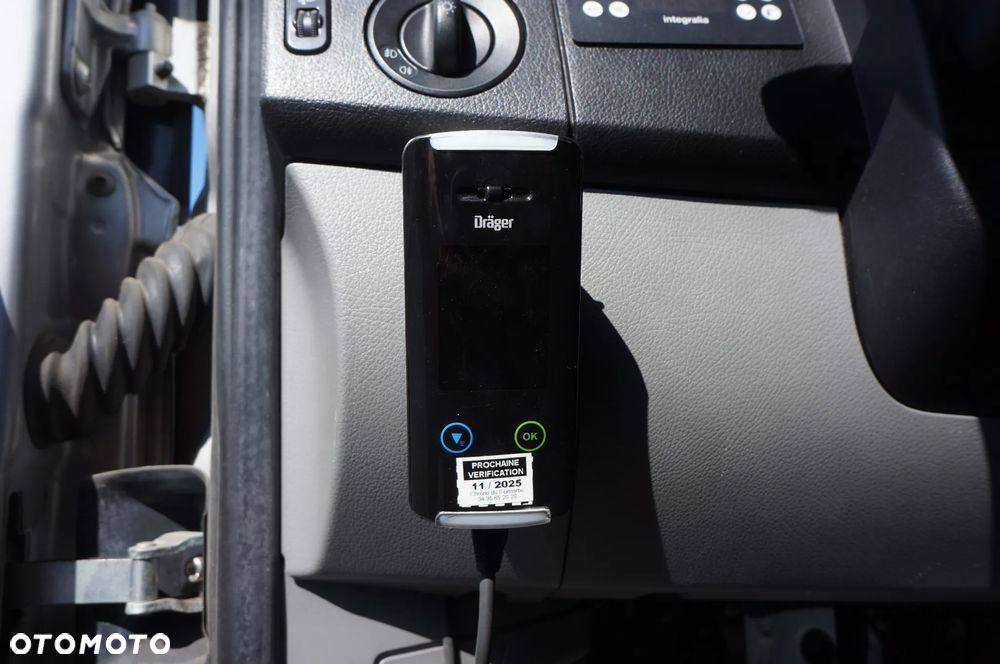 Mercedes-Benz SPRINTER - 18