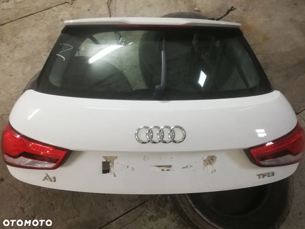 Audi A1 S1 LIFT 8XA LAMPA TYLNA PRAWA LEWA LED komplet !