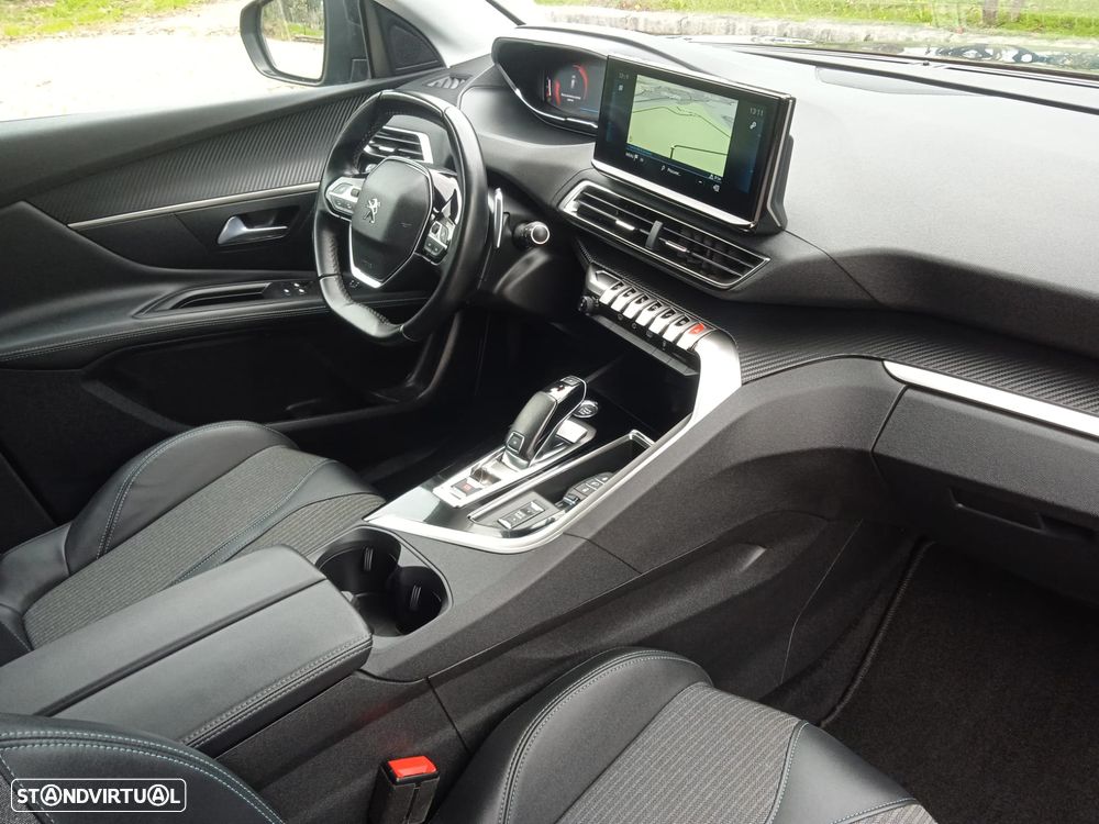 Peugeot 3008 1.2 PureTech Allure EAT8 - 41