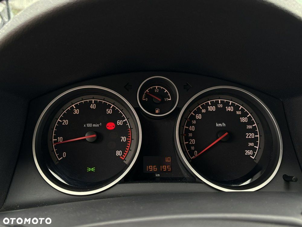 Opel Astra - 16