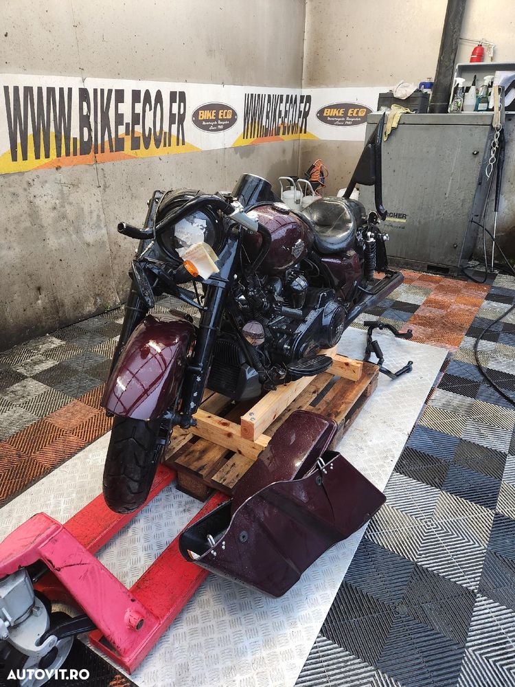 Harley-Davidson FLHRS Road King Custom - 5