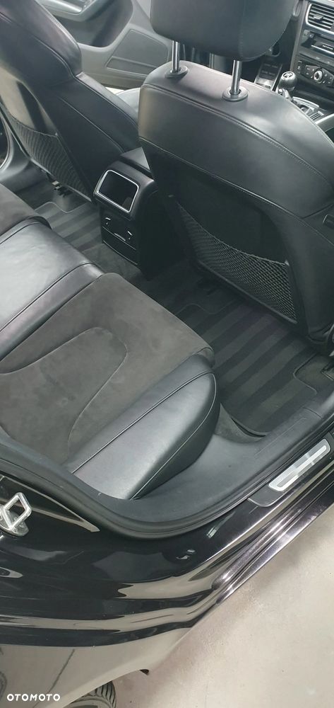 Audi A4 Avant 2.0 TDI DPF quattro S line Sportpaket - 11