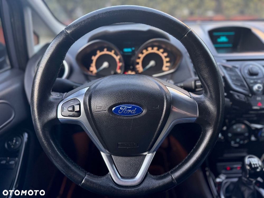 Ford Fiesta 1.0 EcoBoost Titanium - 12