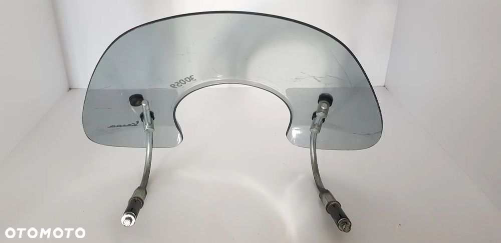 Piaggio Vespa 50 / 125  Szyba Niska - 3