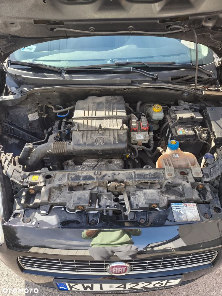 Fiat Grande Punto 2008 photo 4