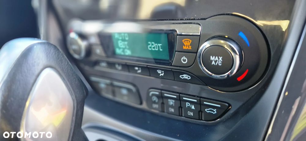 Ford Kuga 2.0 TDCi 4x4 Titanium - 7
