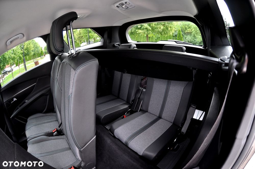 Peugeot 5008 BlueHDi 130 Allure Pack - 23